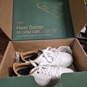 KURU White and Tan Roam Sneakers mens 10